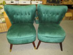 A PAIR OF MODERN UPHOLSTERED GREEN CHAIRS