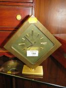 A STAGIER QUARTZ EXCLUSIVE RETRO DESK CLOCK