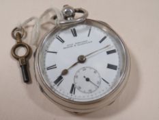 A GENTS VICTORIAN KEY WIND POCKET WATCH IN CHESTER SILVER CASE
