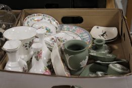 A TRAY OF ASSORTED CHINA AND CERAMICS TO INCLUDE COALPORT, MINTON, ROYAL WINTON ETC TOGETHER WITH