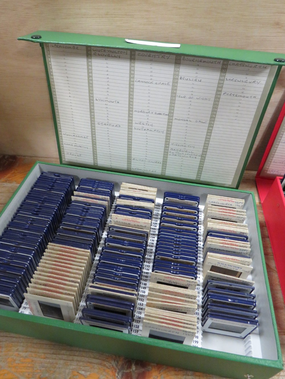 A COLLECTION OF ASSORTED VINTAGE PHOTOGRAPHIC SLIDES - Image 4 of 6