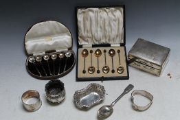 A COLLECTION OF HALLMARKED SILVER, to include two cased sets of coffee spoons, cigarette box, two