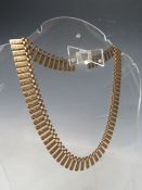 A 9CT GOLD COLLARETTE MARKED 375, approximate weight 17.8 g