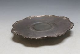 A HALLMARKED SILVER CAKE STAND BY ADIE BROS - BIRMINGHAM 1924, approx weight 325g, Dia 22 cm