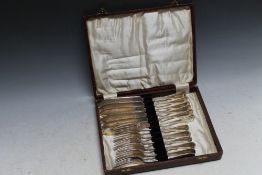 A CASED SET OF TWELVE HALLMARKED SILVER FISH KNIVES AND FORKS BY THOMAS BISHTON - BIRMINGHAM 1925,