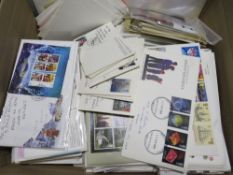 WORLDWIDE RANGES IN 1000'S OF ENVELOPES, contained in six plastic crates, most issuing countries