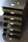 A VETERAN SERIES METAL SIX DRAWER DESK TOP FILING CABINET TOGETHER WITH A METAL 'IN' TRAY (2)