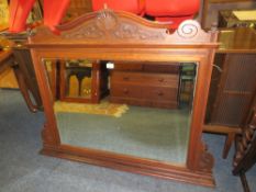 AN EDWARDIAN CARVED MAHOGANY OVERMANTLE MIRROR W-128 CM
