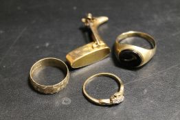 A HALLMARKED 9CT GOLD SIGNET RING, TOGETHER WITH A HALLMARKED 9CT GOLD BAND AND A HALLMARKED THREE