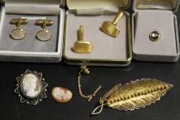 A VINTAGE CAMEO BROOCH, LARGE SILVER GILT BROOCH ETC