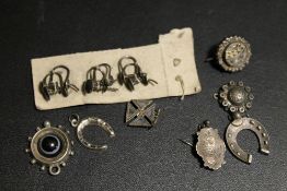 A QUANTITY OF ODD VICTORIAN MOSTLY SILVER EARRINGS