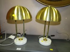 A PAIR OF MODERN TABLE LAMPS H-40 CM