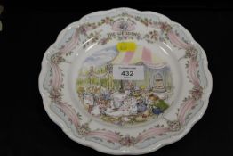 A ROYAL DOULTON BRAMBLY HEDGE PLATE 'THE WEDDING' 1987