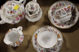 A SMALL TRAY OF SPODE LAUNCESTON TEAWARE ETC