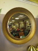 A LARGE CIRCULAR GOLD WALL MIRROR DIA. 88 CM