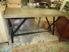 A MODERN TRESTLE STYLE HALL/CONSOLE TABLE W-160 CM