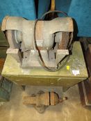 A VINTAGE VICE, BENCH GRINDER & STOOL WITH SHOE CLEANING ITEMS