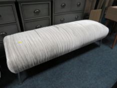A MODERN UPHOLSTERED QUILTED LONG STOOL L-146 CM