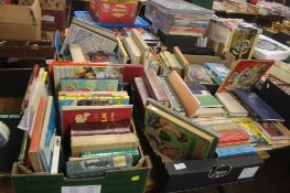 FOUR TRAYS OF ASSORTED HARDBACK BOOKS, VINTAGE AND LOOSE BOOKS (TRAYS NOT INCLUDED)