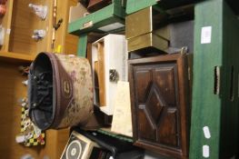 A QUANTITY OF JEWELLERY BOXES AND COSTUME AND OTHER JEWELLERY