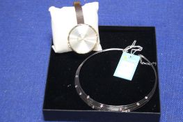 A BOXED WRIST WATCH TOGETHER WITH A BOXED NECKLACE