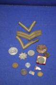 A QUANTITY OF ASSORTED BADGES, MEDALLIONS ETC