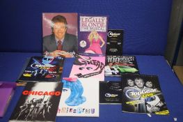 A COLLECTION OF BOOKS AND EPHEMERA TO INCLUDE SPORTING INTEREST PHOTOGRAPHS