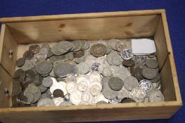 A QUANTITY OF ASSORTED COINS