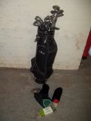 A SET OF GOLF CUBS TOGETHER WITH TONY JAKLIN CLUBS