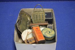 A BOX OF COLLECTABLES TO INCLUDE SEA SHELLS, ADVERTISING TIN ETC