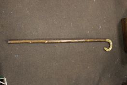 A SHEPHERDS CROOK WITH HORN HANDLE