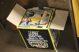 AN EARLEX STEAMER IN BOX