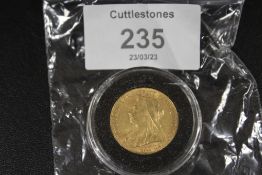 A QUEEN VICTORIA VEILED HEAD SOVEREIGN DATED 1899