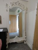 A LARGE MODERN PAINTED CREAM FLOORSTANDING MIRROR H-222 CM