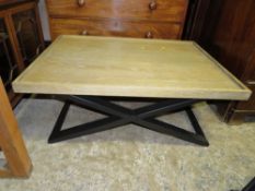 A MODERN LOW LINED COFFEE TABLE H-40 W-110 CM