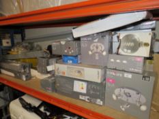 A QUANTITY OF ASSORTED LIGHTING