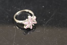 A 9CT WHITE GOLD DRESS RING