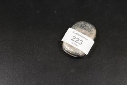 A HALLMARKED SILVER VESTA CASE