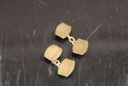 A PAIR OF 9CT GOLD CUFFLINKS