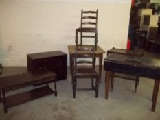 A SELECTION OF 7 ITEMS TO INCLUDE A DRAW LEAF TABLE, A TEA TROLLEY AND A COFFEE TABLE, 2 CHAIRS ETC