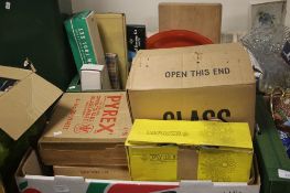 TWO TRAY OF ASSORTED KITCHENALIA TO INCLUDE PYREX (TRAYS NOT INCLUDED)