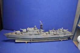 A SCRATCH BUILT D35 ROYAL NAVY BATTLE SHIP L 127 CM