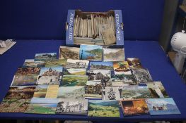 A BOX OF MISCELLANEOUS POSTCARDS IN MANY HUNDREDS, to include Topographic types, City views