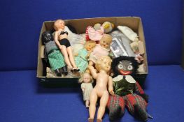 A QUANTITY OF ASSORTED DOLLS, to include an antique golly