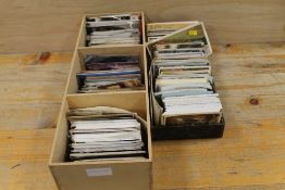 TWO TRAYS OF VINTAGE TRAIN / RAILWAYANA POSTCARDS AND BLACK AND WHITE PHOTOGRAPHS ETC