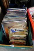 A TRAY OF ASSORTED LP, SINGLES AND 78 RPM RECORDS ETC, TO INCLUDE ELVIS PRESLEY, EASY LISTENING ETC