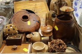 A TRAY OF ASSORTED TREEN ETC TO INCLUDE A HANDCRAFTED TREE HOUSE, VARIOUS BOXES, PUZZLE BALL ETC