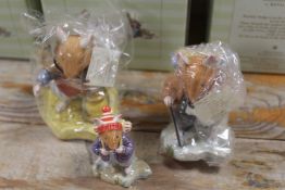 THREE BOXED BRAMBLY HEDGE FIGURES