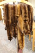 A COLLECTION OF ASSORTED VINTAGE MINK FUR STOLES ETC