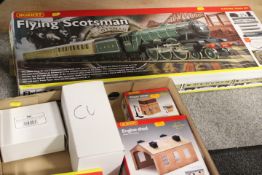 A BOXED HORNBY FLYING SCOTSMAN 'INCOMPLETE CONTENTS', TOGETHER WITH A QUANTITY OF HORNBY ACCESSORY